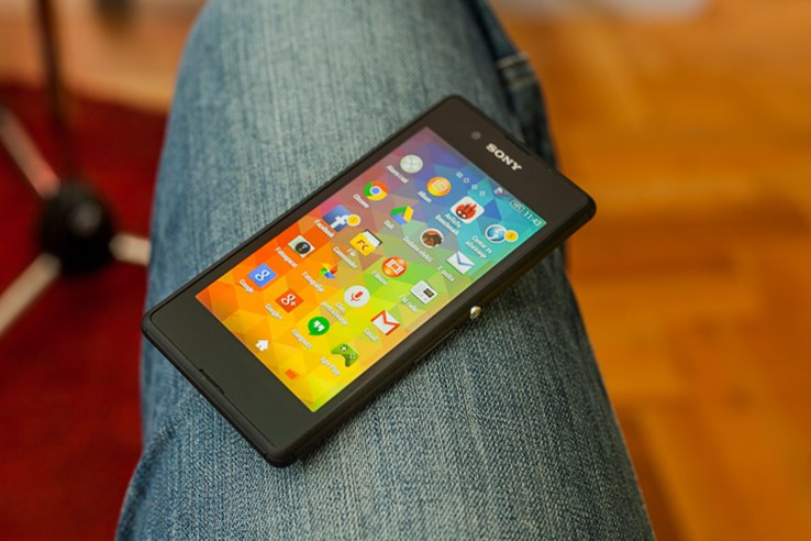 Sony Xperia E3 (10).jpg